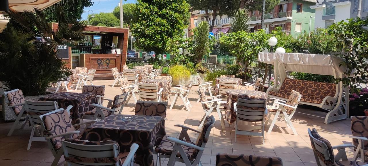 Hotel Adele Bellaria-Igea Marina Exterior photo