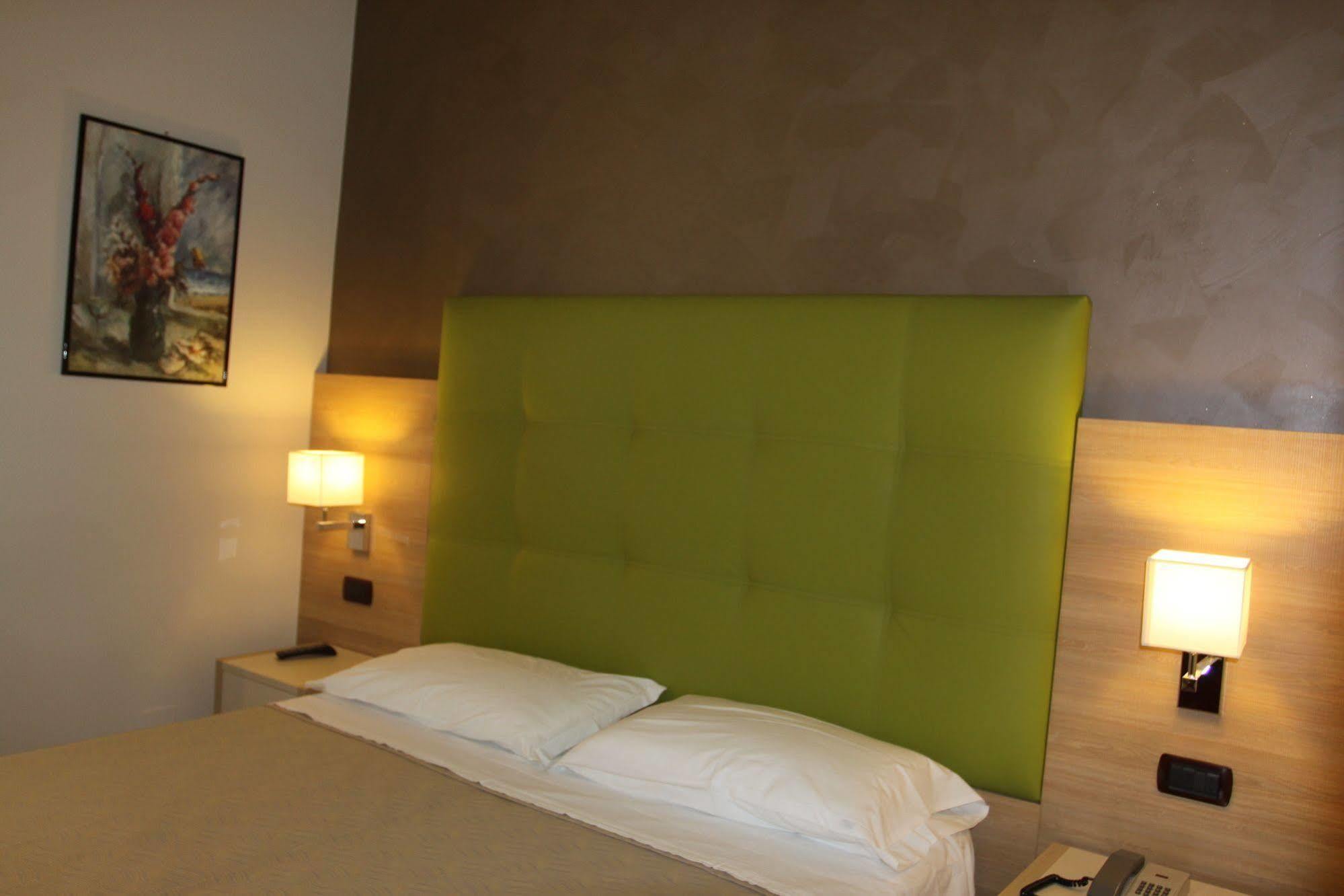 Hotel Adele Bellaria-Igea Marina Exterior photo