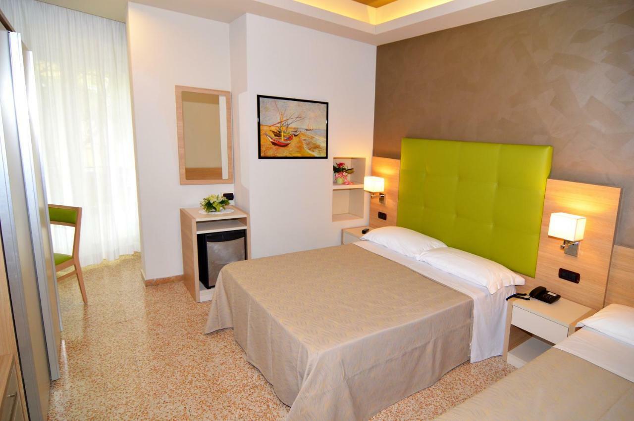 Hotel Adele Bellaria-Igea Marina Exterior photo